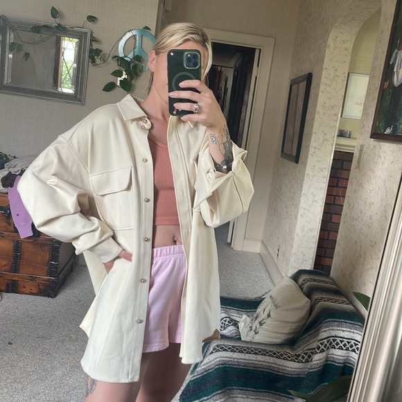 H&M Cream Lightweight Oversized Shirt Jacket Casual Fit - Picture 1 of 13
